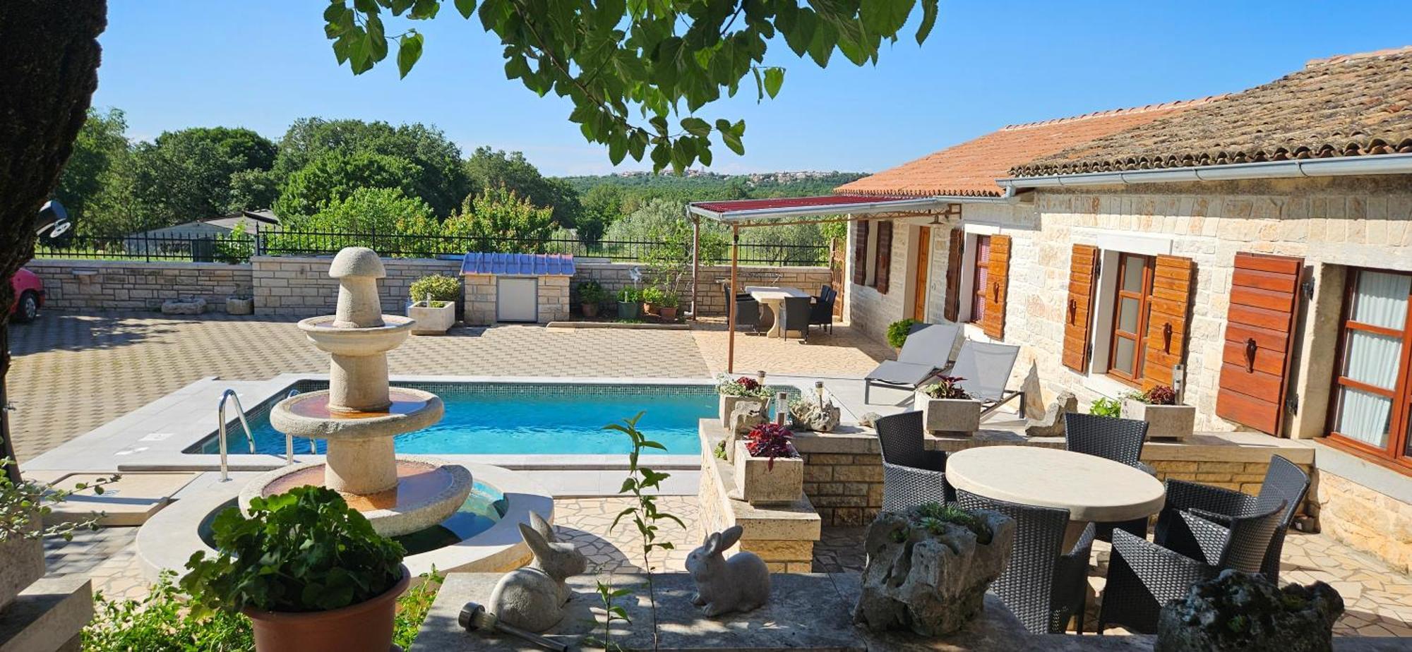 Apartments Vesna With Pool - New! Sveti Lovreč Pazenatički Exterior foto
